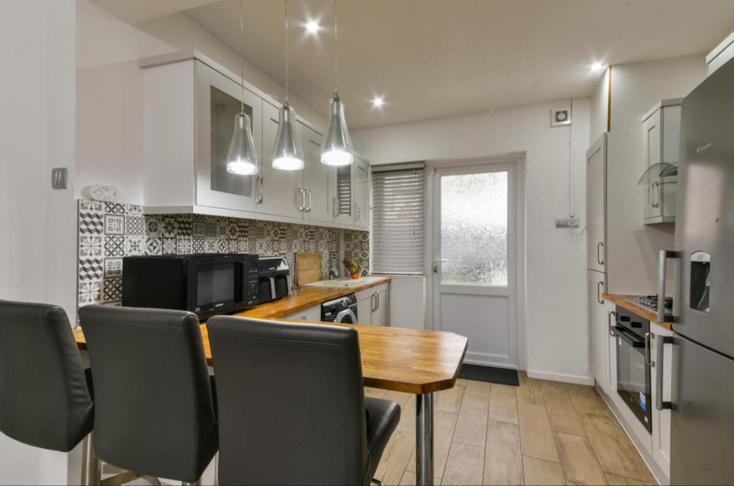 Bromley Serviced Apartments - Beckenham Place Park - London - 2 Bed House - Free Parking - 2 Beds 1 Sofabed Exterior photo